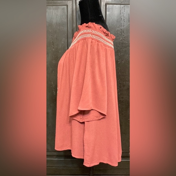 Charlotte Russe oversized open shoulder SW burnt Orange blouse. Size Medium - Picture 2 of 10